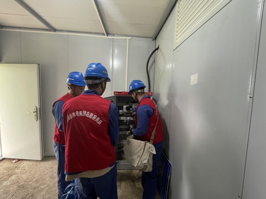 1圖為：巡護(hù)井溪鎮(zhèn)貓坪村提灌站